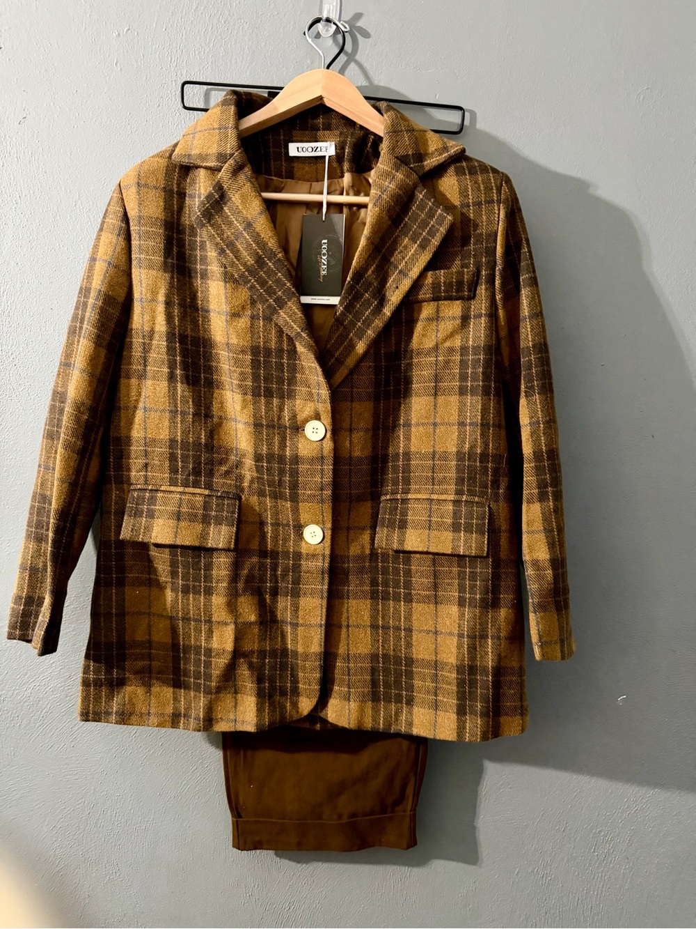 Plaid Brown Wool-Blend Women’s Blazer Pant Suit. Free Belt w/Purchase